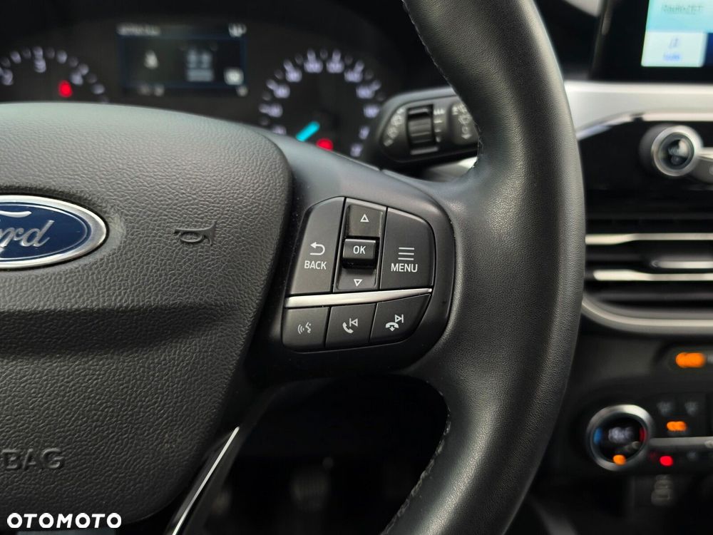 Ford Kuga - 17