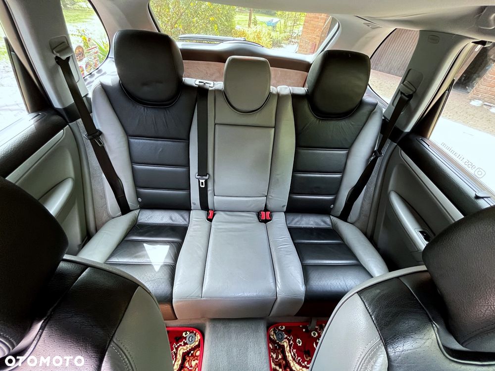 Porsche Cayenne - 24