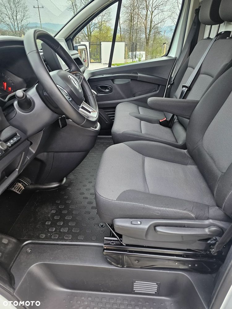 Renault Trafic - 18