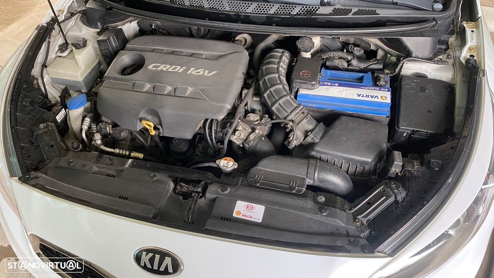 Kia ProCeed 1.6 CRDi 128 Spirit - 6