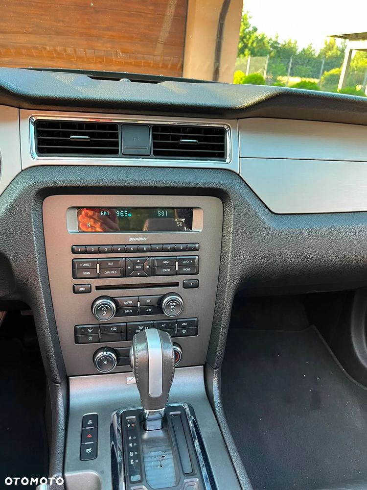 Ford Mustang 3.7 V6 Premium - 12