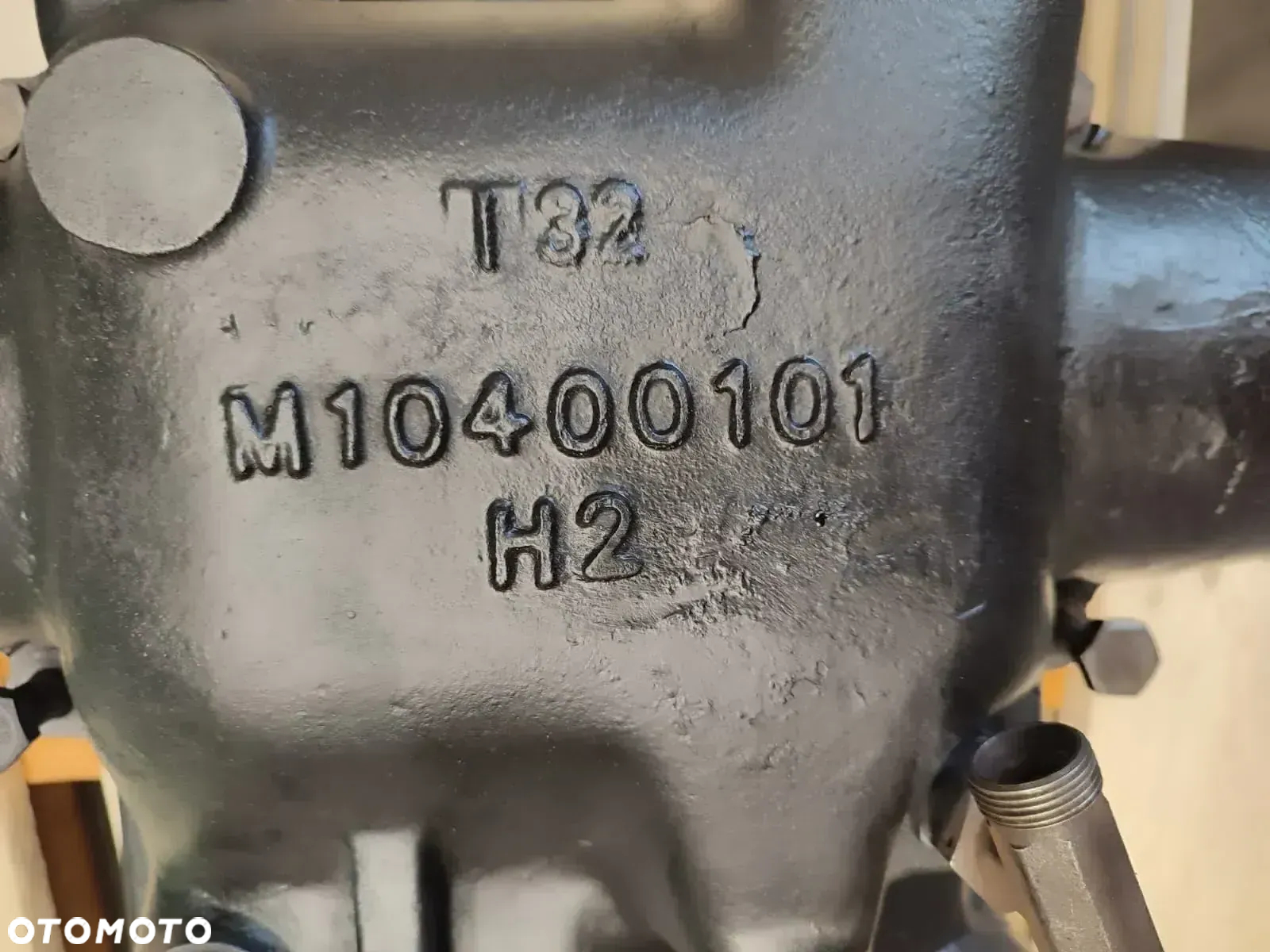 Podnośnik tylny M10400101 Zetor Forterra 1441 - 11