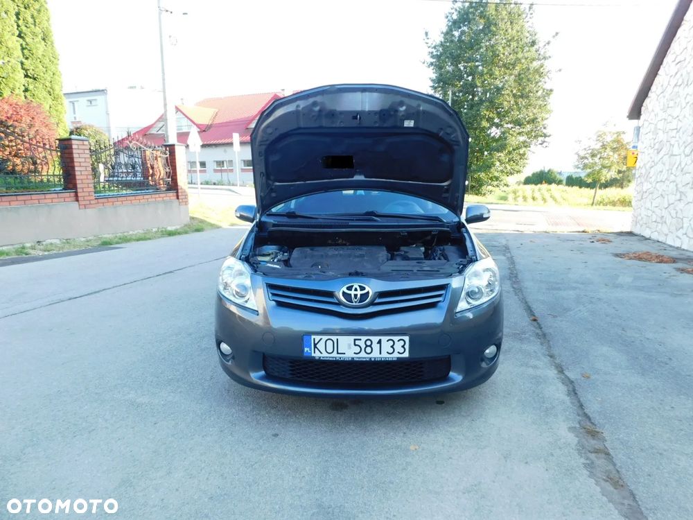Toyota Auris 1.6 Executive - 24