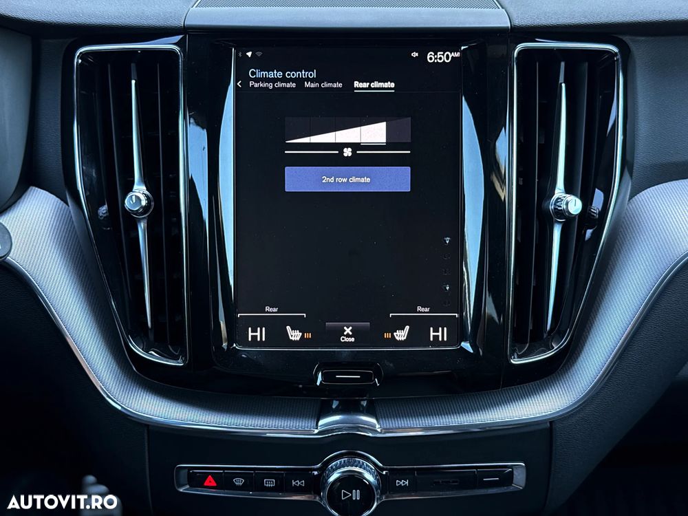 Volvo XC 60 T6 AWD R-Design - 28