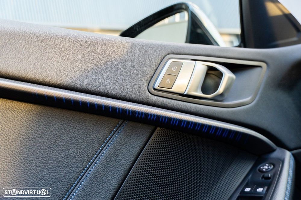 BMW 116 d Pack 50 anos M Auto - 24