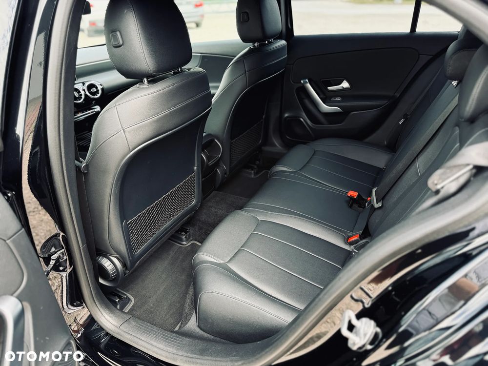 Mercedes-Benz Klasa A 180 d 7G-DCT Edition 2020 - 15