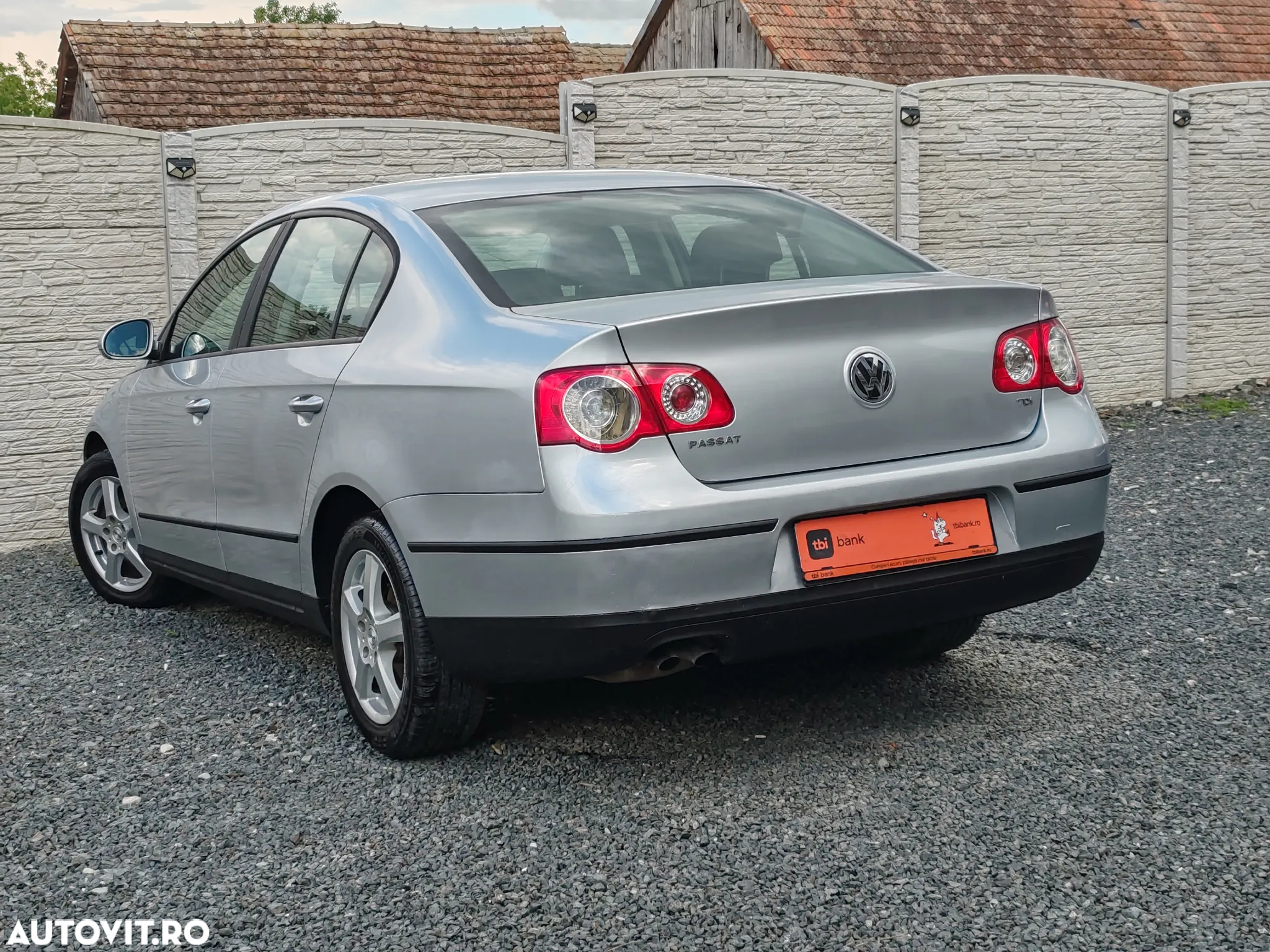 Volkswagen Passat - 3