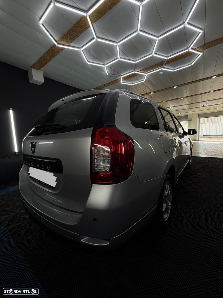 Dacia Logan MCV 1.5 dCi Stepway - 4