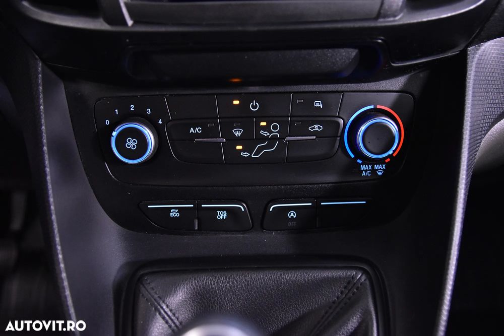 Ford Transit Connect - 15