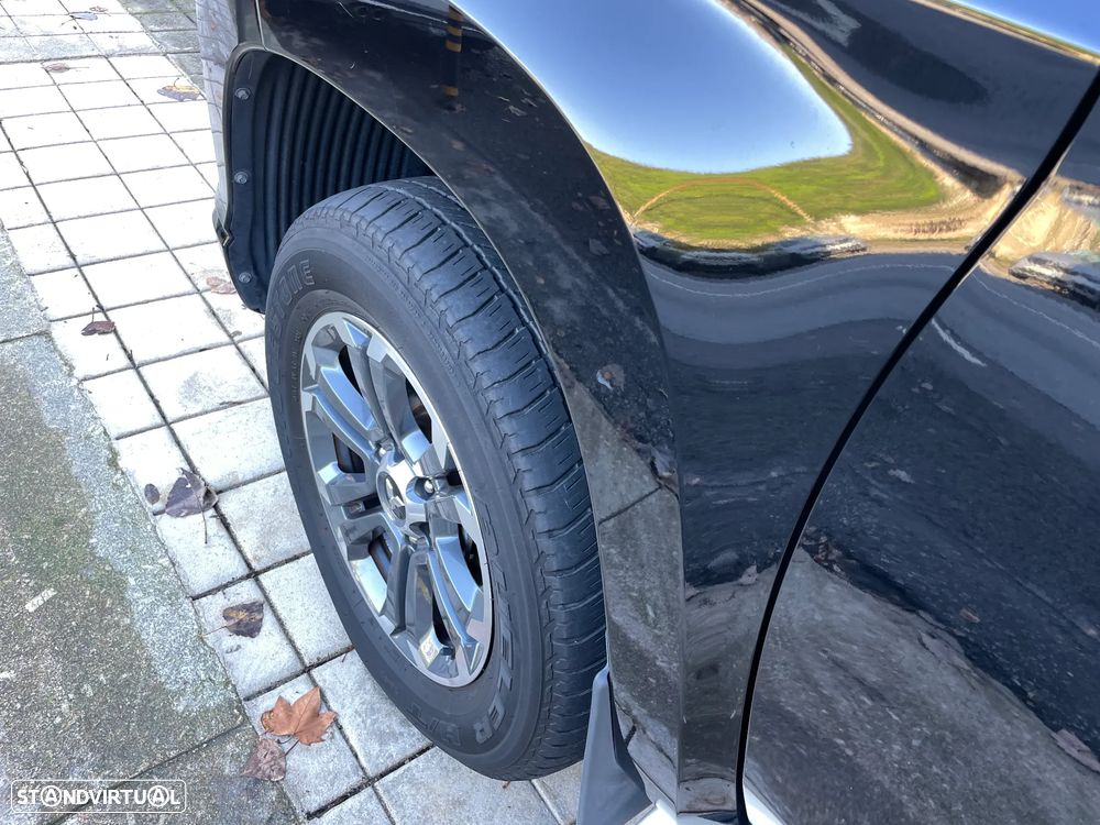 Mitsubishi L200 2.3 DI-D CD Invite Strakar Look 2WD - 8