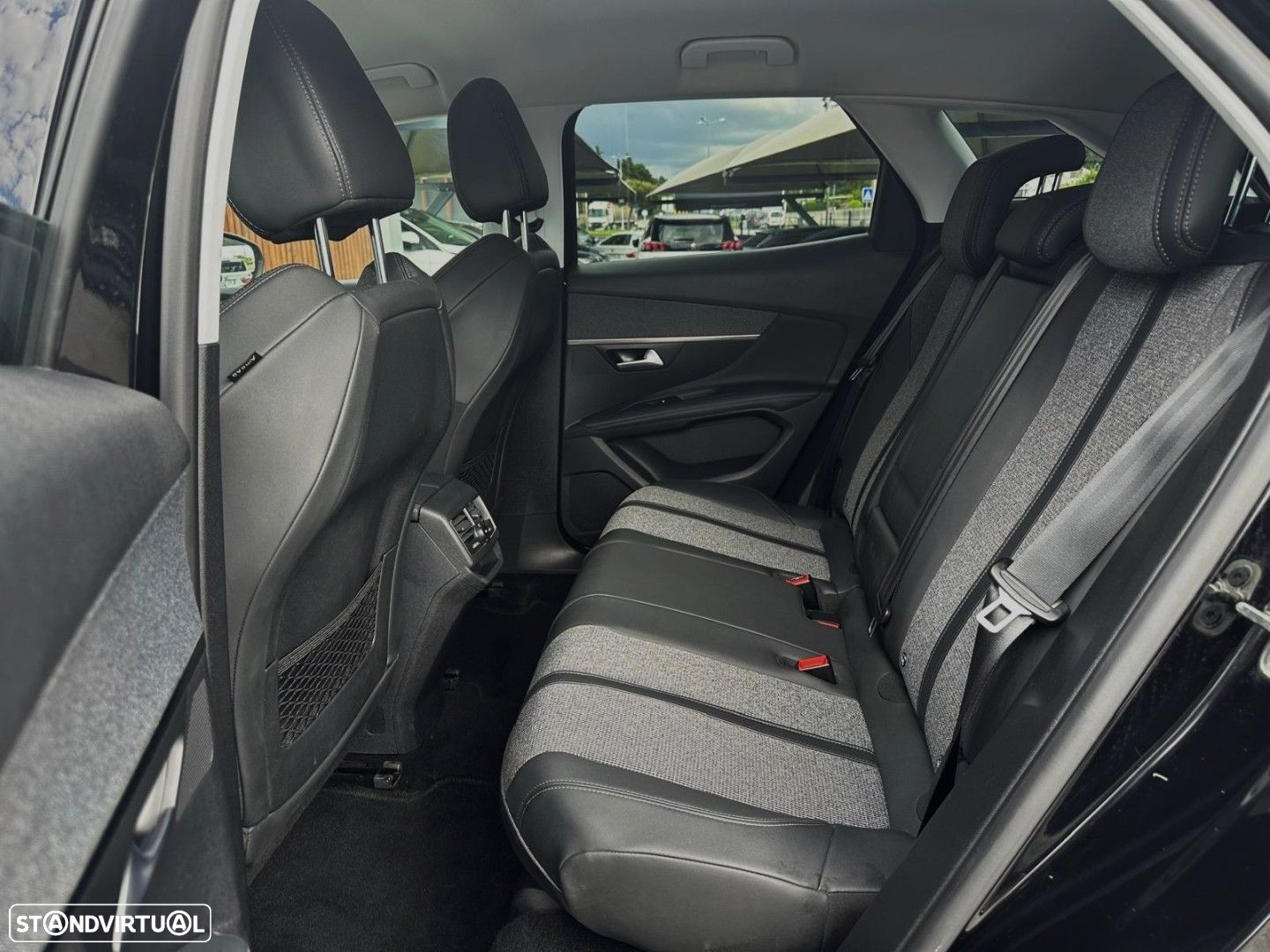 Peugeot 3008 1.5 BlueHDi Allure - 17
