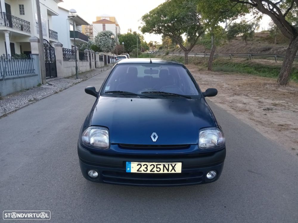 Renault Clio 1.2 RT - 7
