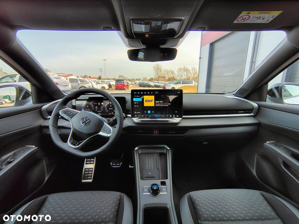 Volkswagen T-Roc - 29