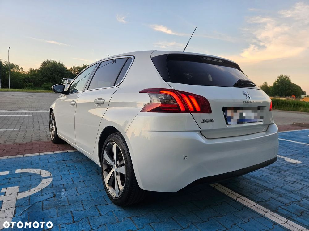 Peugeot 308 1.2 PureTech GPF Allure S&S EAT8 - 7