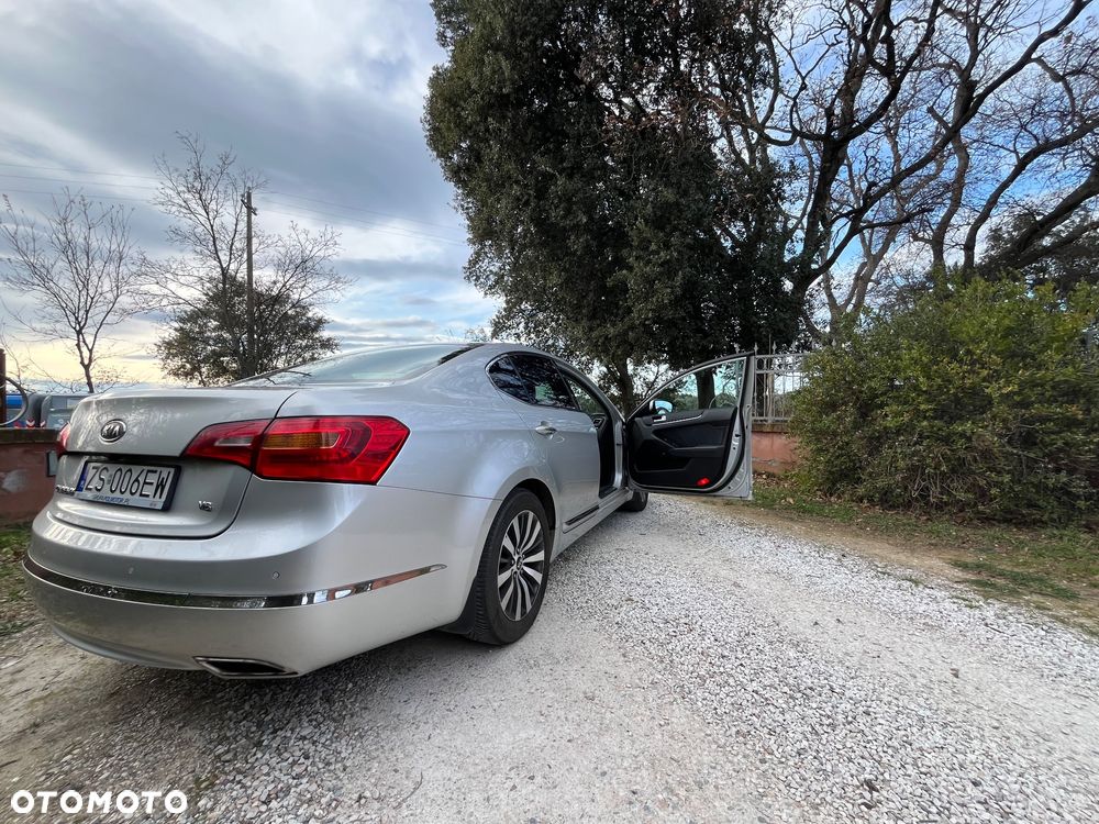 Kia Cadenza - 9