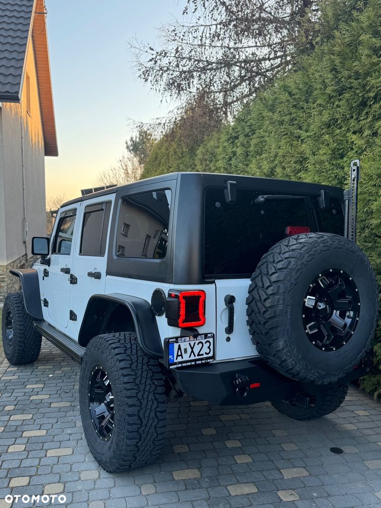Jeep Wrangler 3.6 Unlim Sahara - 10