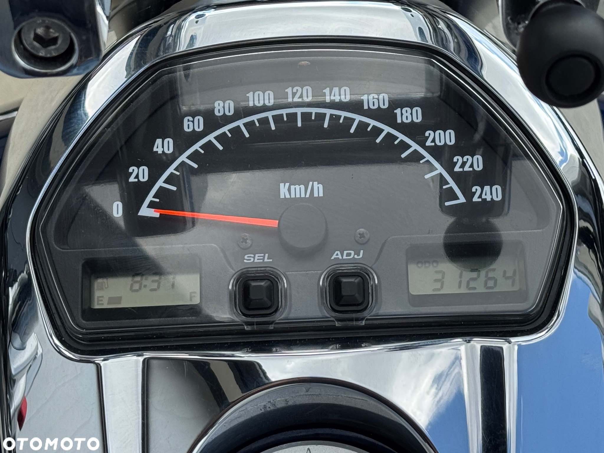 Suzuki Intruder - 14