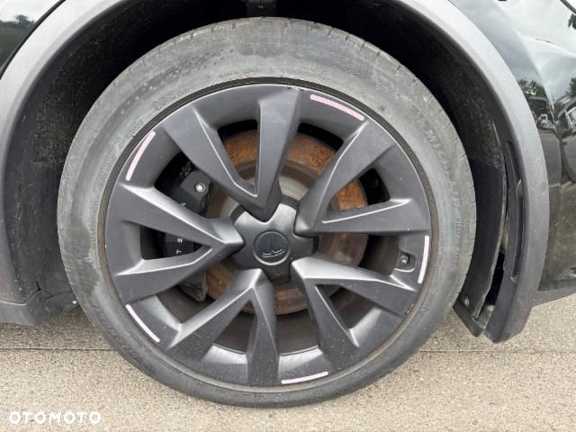 Tesla Model X AWD - 11