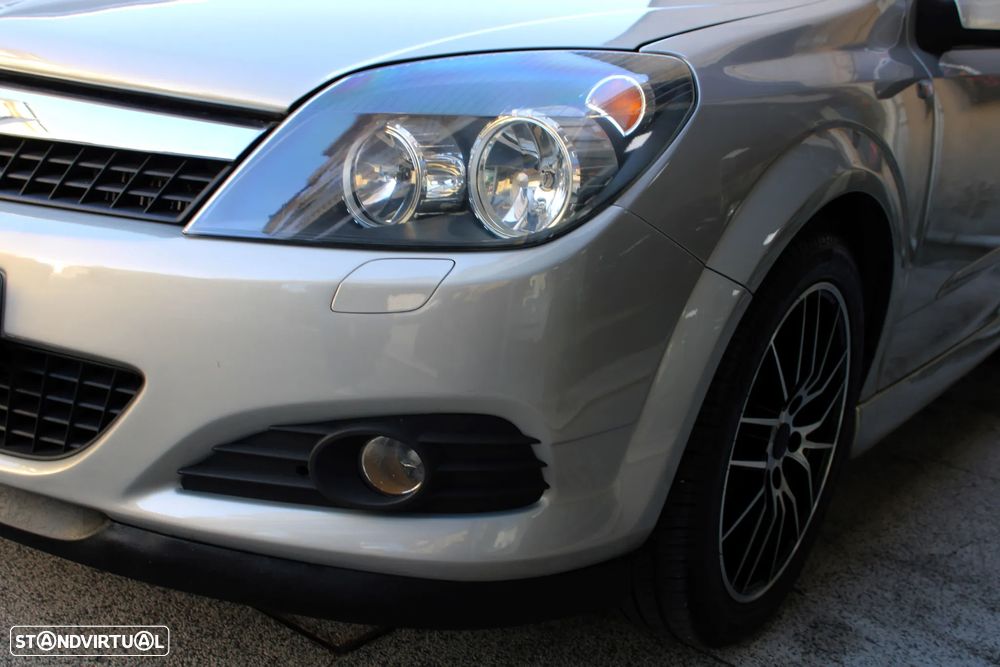 Opel Astra GTC 1.7 CDTi - 42