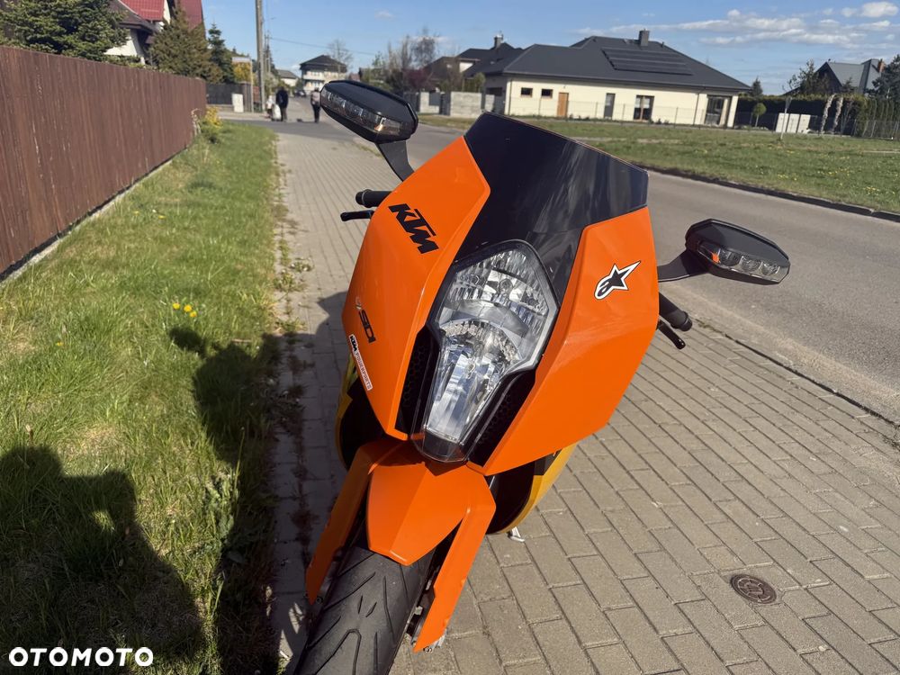 KTM RC 8 - 16