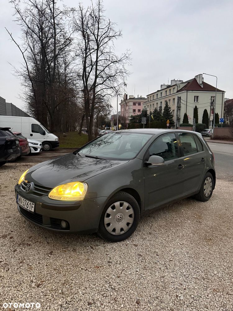 Volkswagen Golf 1.6 FSI Trendline - 2