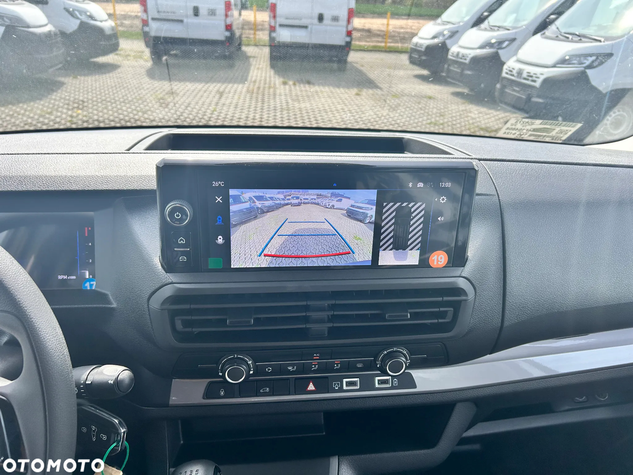 Opel Vivaro Furgon - 12