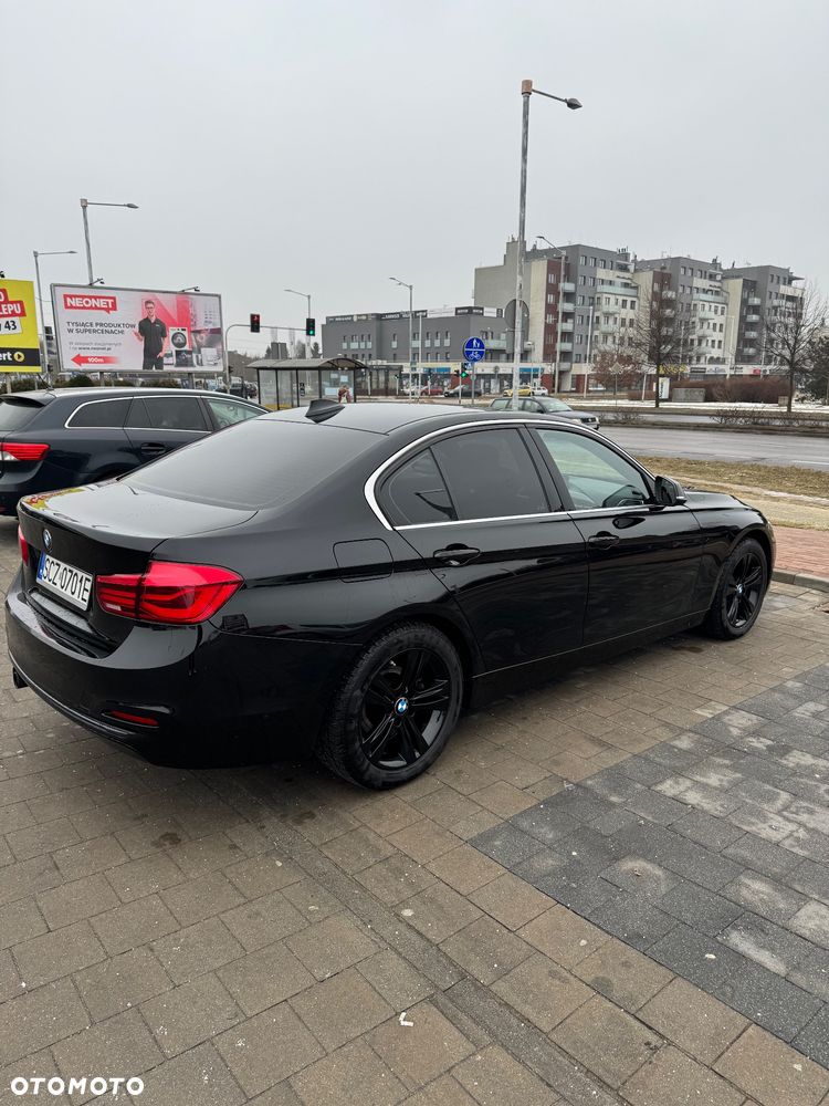 BMW Seria 3 330i xDrive Edition Luxury Line Purity - 3