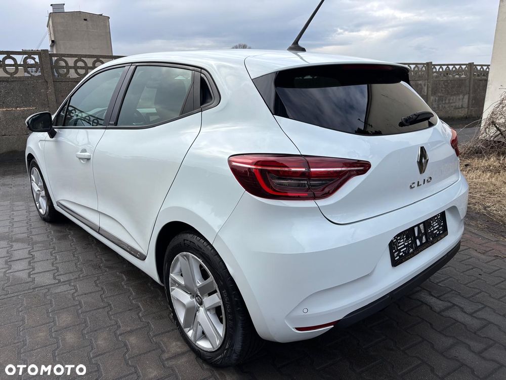 Renault Clio 1.6 E-TECH Equilibre - 10