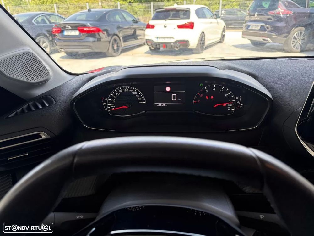 Peugeot 208 1.2 PureTech SE Style - 11