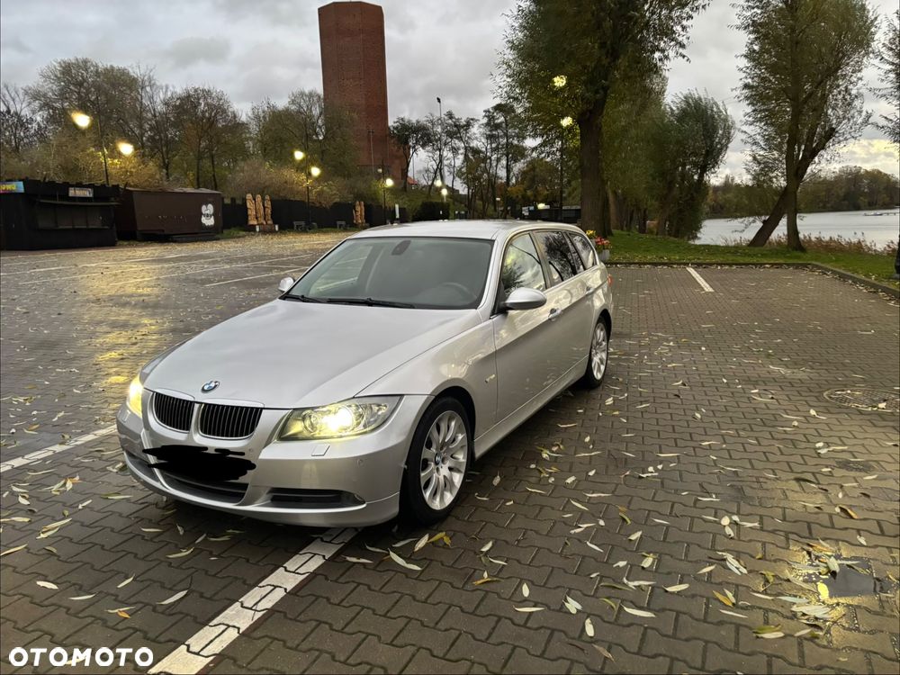 BMW Seria 3 330xd DPF Touring - 8