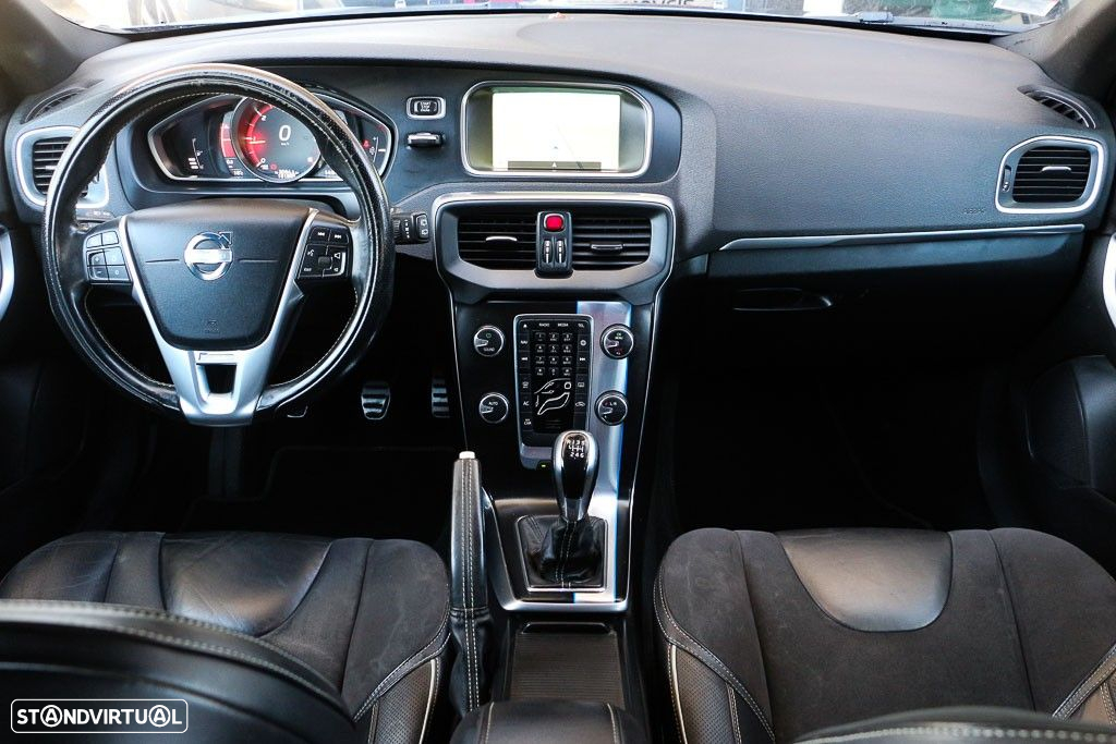 Volvo V40 1.6 D2 Eco R-Design - 4