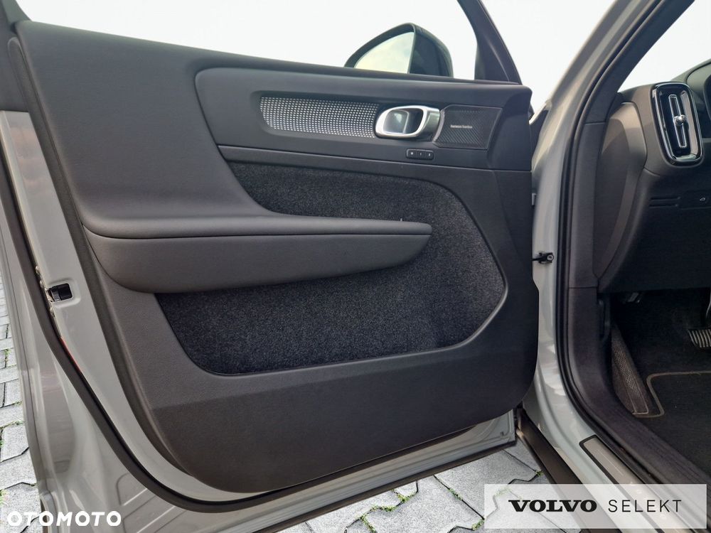 Volvo XC 40 - 11