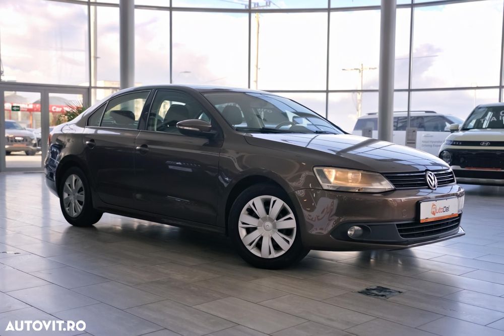 Volkswagen Jetta 1.2 TSI Life - 24