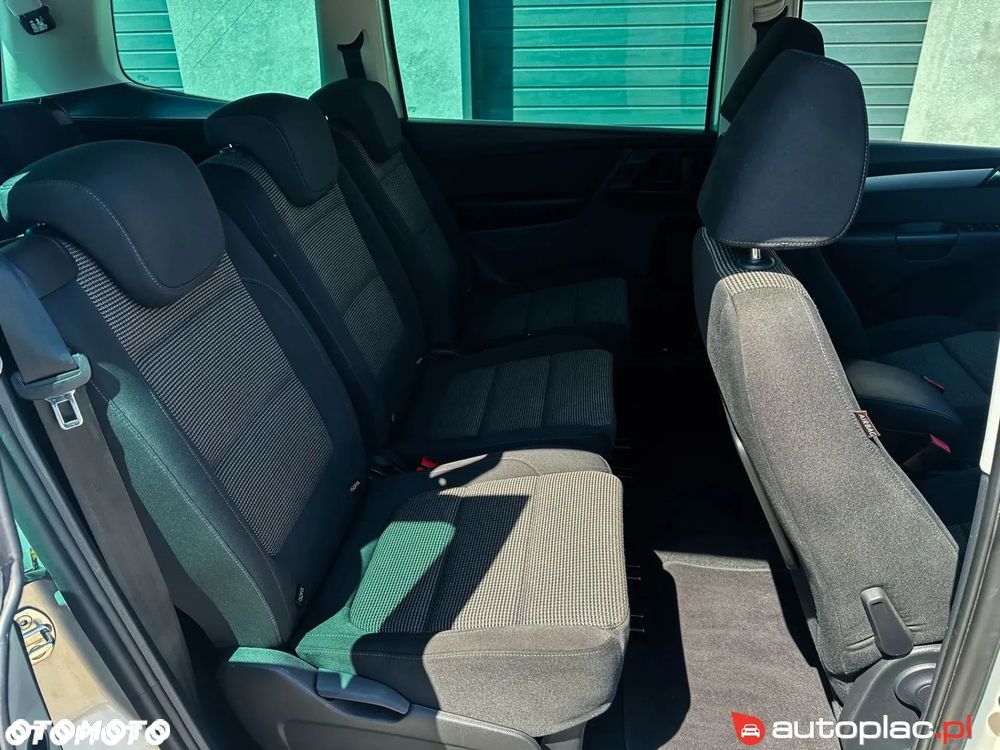Volkswagen Sharan - 17