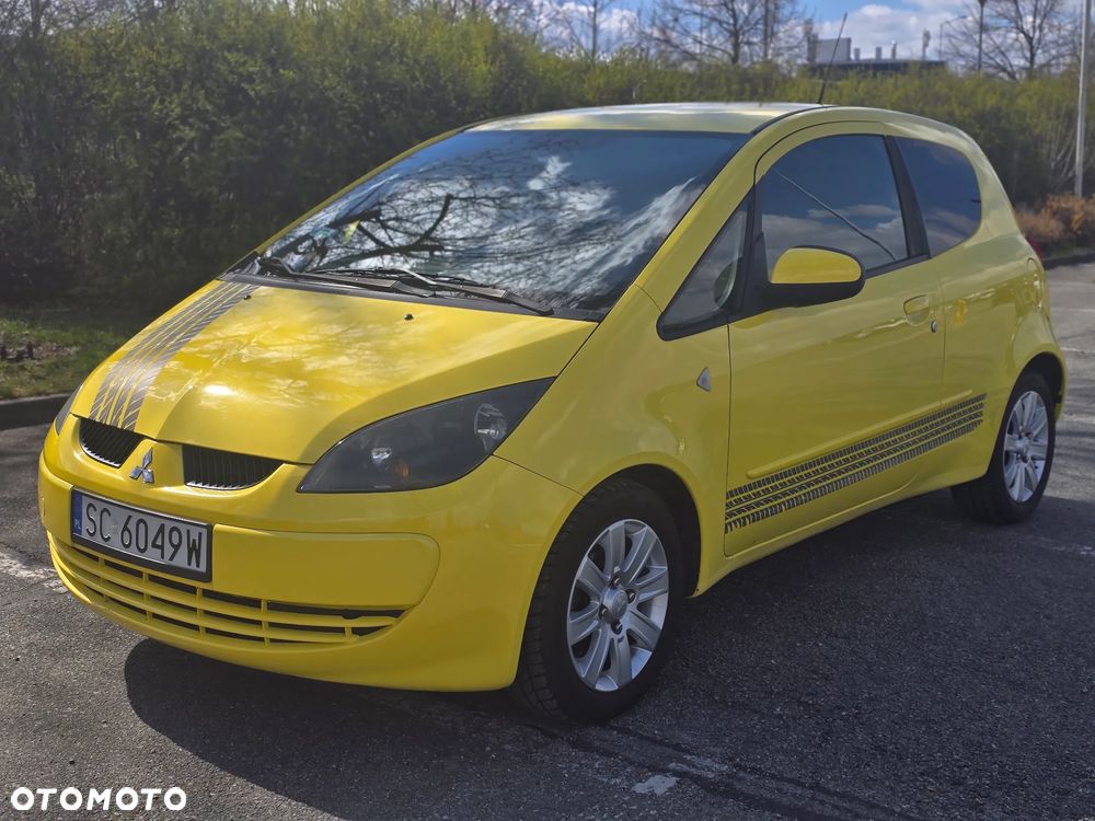 Mitsubishi Colt - 1