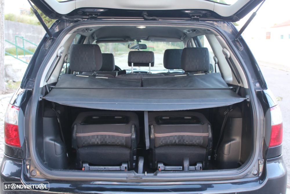 Toyota Avensis Verso 2.0 D-4D Sol - 18