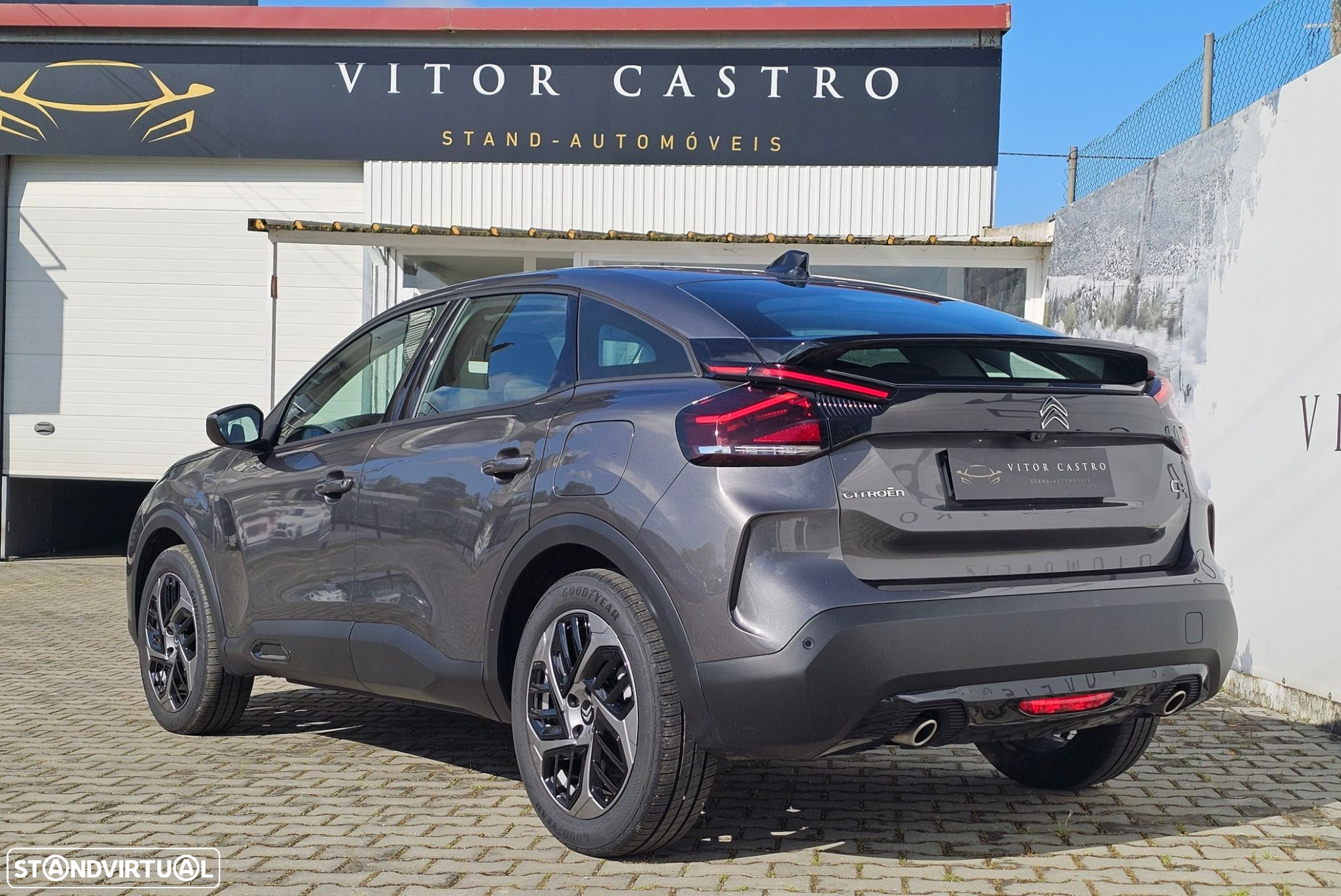Citroën C4 1.2 PureTech Plus EAT8 - 4