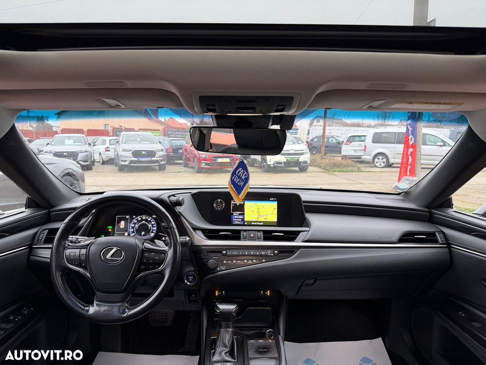 Lexus Seria ES 300h Executive Line - 3