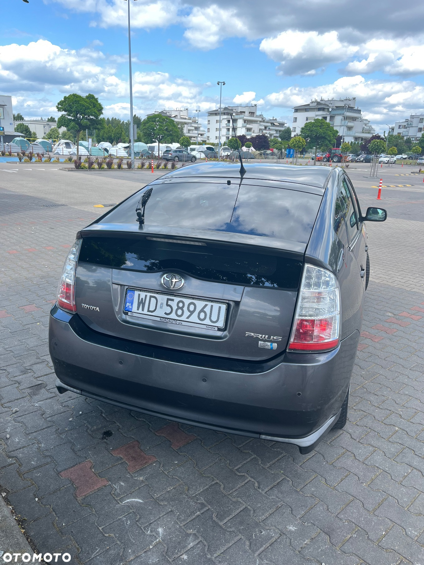 Toyota Prius - 15