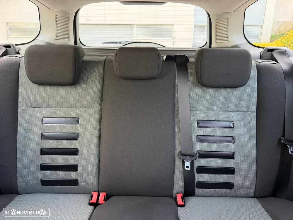 Ford Focus 1.6 TDCi Titanium - 18