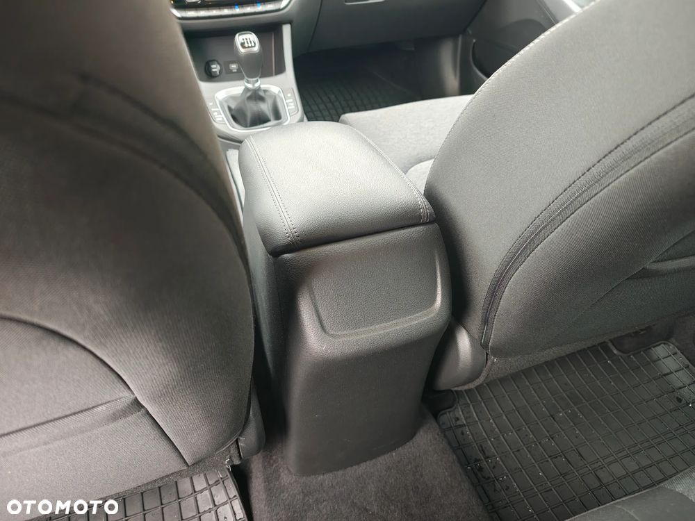 Hyundai i30 1.5 T-GDI 48V Smart - 27