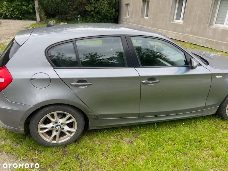 BMW Seria 1 116i - 8