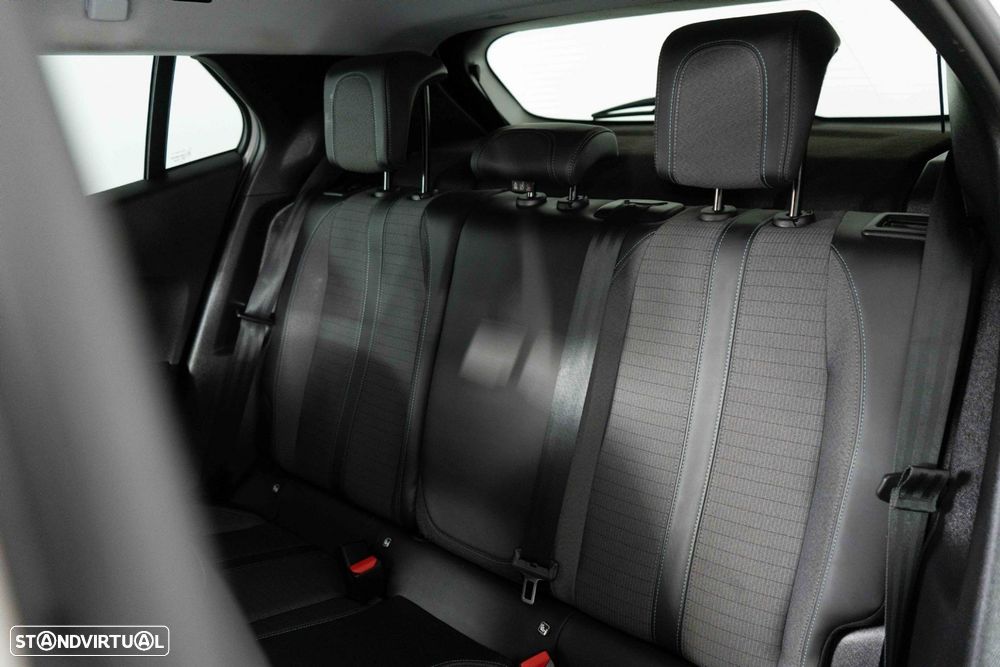Peugeot 2008 1.5 BlueHDi Allure Pack EAT8 - 11