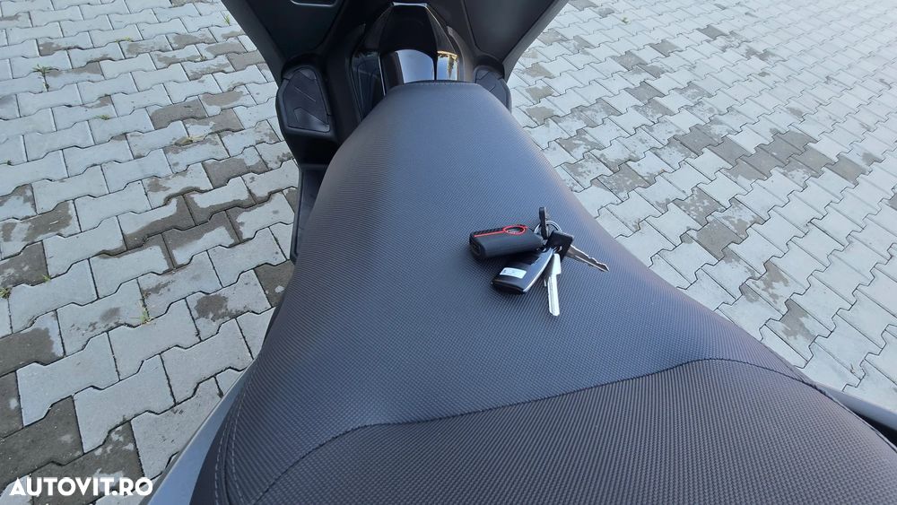Yamaha Tricity 300 - 22