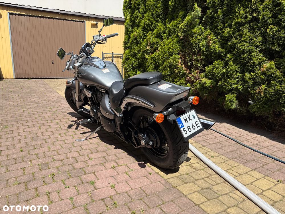 Suzuki Intruder - 4