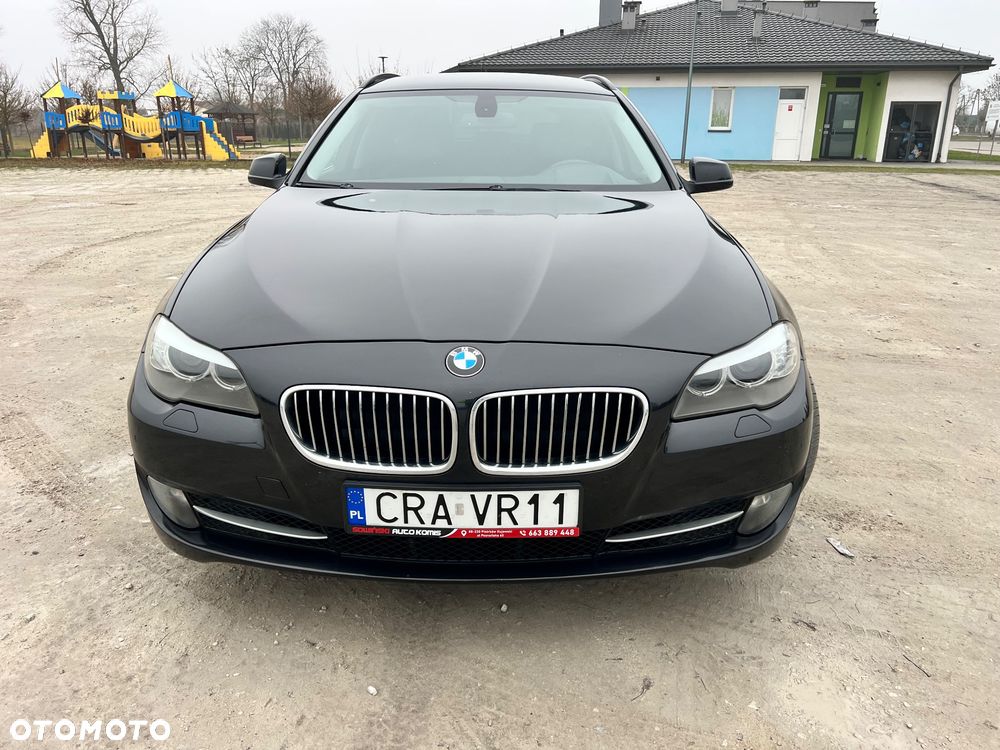 BMW Seria 5 525d - 2