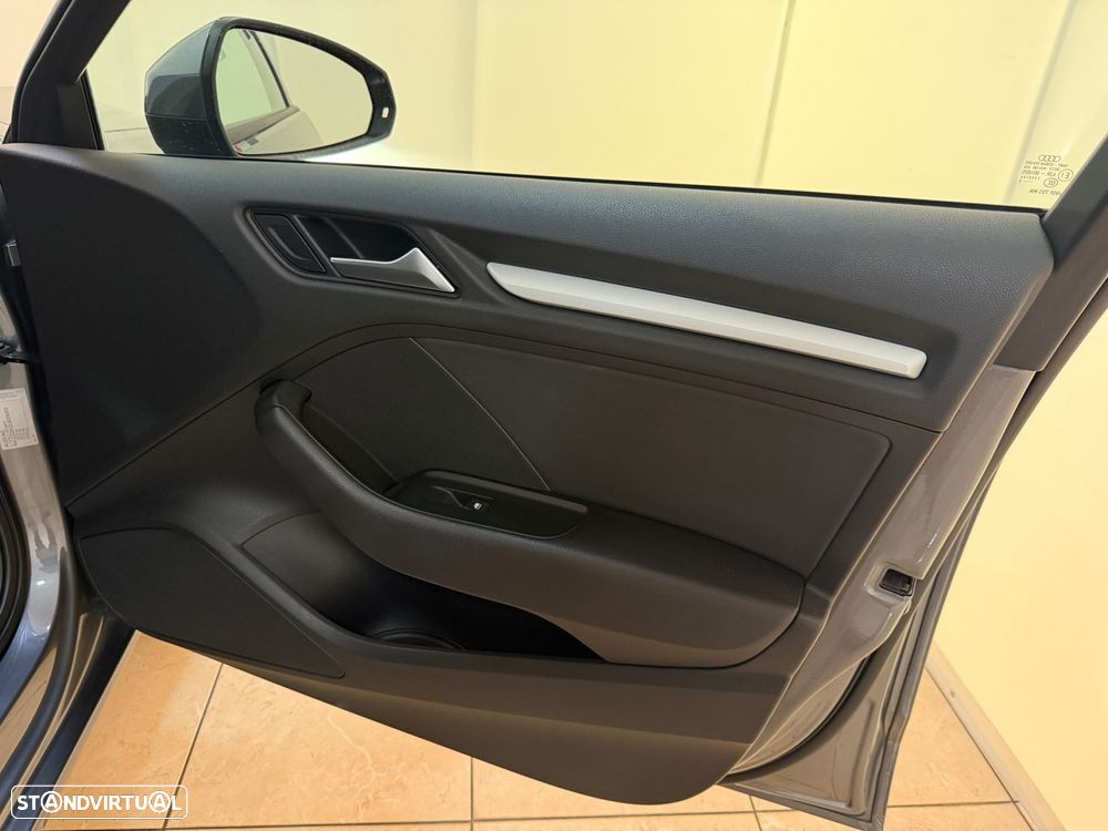 Audi A3 Sportback 1.6 TDI Sport - 41