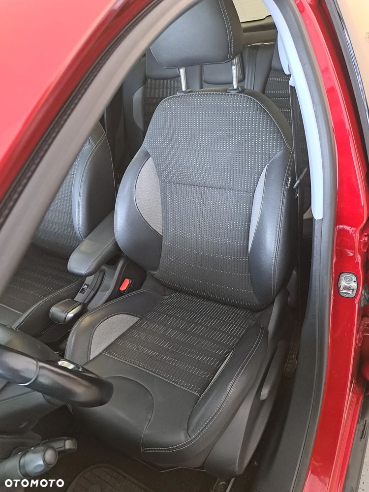 Peugeot 2008 1.2 PureTech Allure Pack S&S - 16