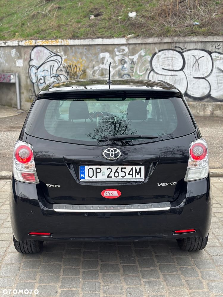 Toyota Verso 2.2 D-CAT Sol Plus 7os - 4