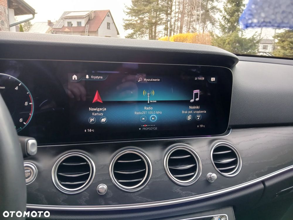 Mercedes-Benz Klasa E 220 d 4-Matic Exclusive - 13